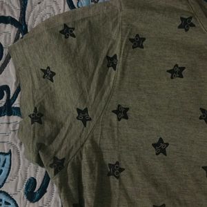 Green Color Star Print T Shirt Best Condition