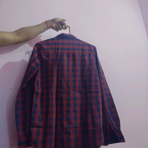 Blend Of Maroon & blue Shirt For Perfect Outin