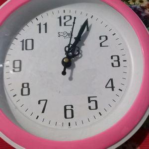 BTS Customizable Clock