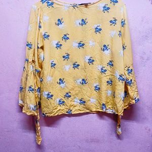 Sale📍Zink London 44size Bright Yellow Top Women's