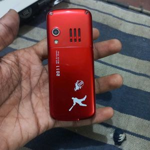 Moses E100 With Free 2 Gb Sd Card Earphones Chager