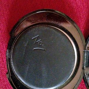 No 7 Perfect Light Pressed Powder