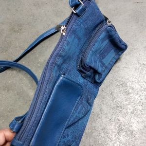 Original Baggit Blue Slingbag