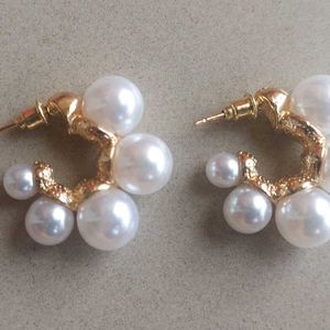 Trendy Pearl Hoops