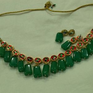 Beautiful Beeds and Kundan Set