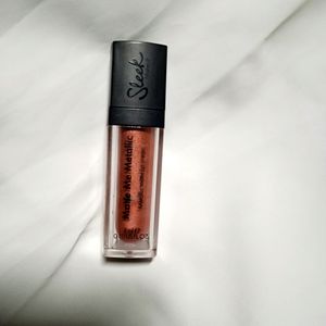 Matte Me metallic Lipstick