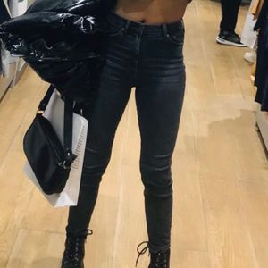 Black Fitted Jeans