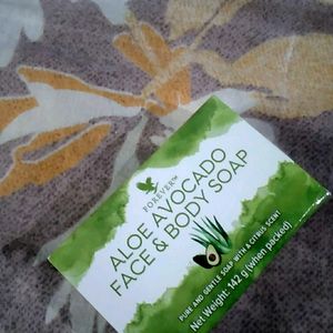 Natural Soap With Aloevera And Avacado