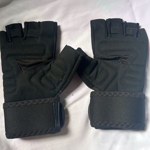 Nivia Enduro Gym Gloves with Wrist Support