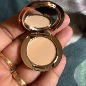 CHARLOTTE TILBURY AIRBRUSH FALWLESS FINISH COMPCT