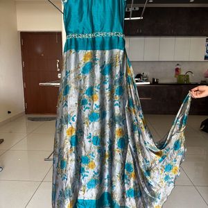 Simple and Elegant Ethnic Frock