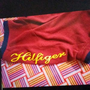 ORIGINAL TOMMY HILFIGER T-SHIRT