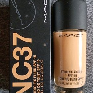 M.A.C Studio Fix Fluid Fond De Teint SPF 15