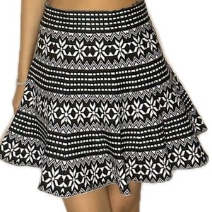 Black And White Printed Knitted Skirt