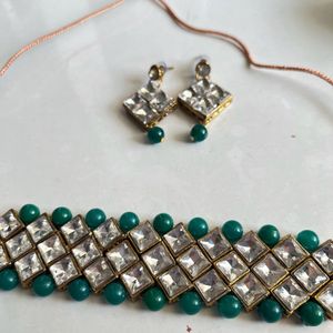 Green Necklace Set