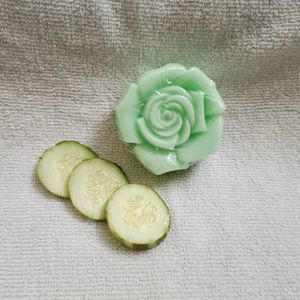 Cucumber And Aelovera Soap 🧼