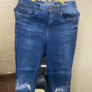 New look ankle length jeans.