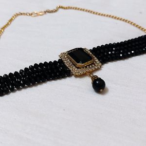 Black Stone Studded Jewellery Set