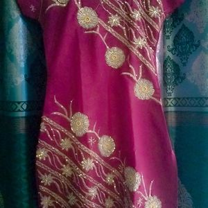 New Beautiful Festive Kurti