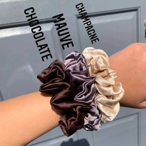 7 Scrunchies Combo Pack