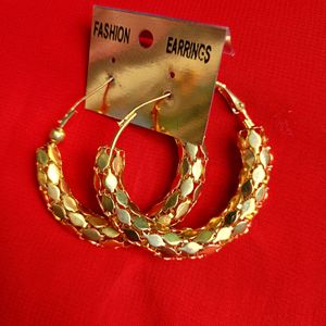 Beautiful Earrings And Free Golden Earrings