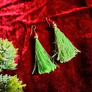 Beautiful Green Tassel Earring