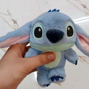 Stitch Keychain 💜💙