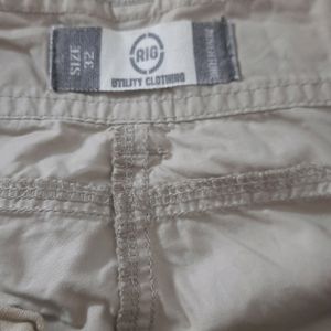 3/4rth Trousers Cream Color -ladies