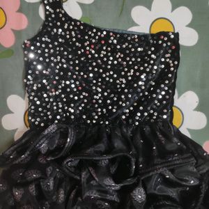 pretty black frock for 1-2 year baby girl.