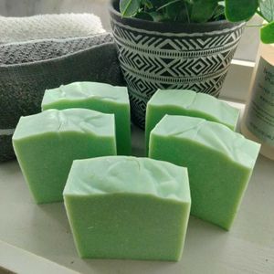 Cucumber And Aelovera Soap 🧼