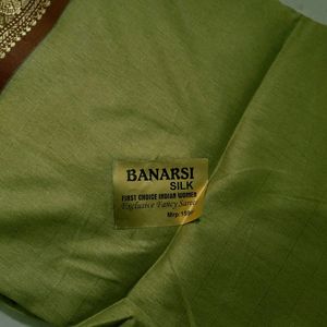 Aasthestic Traditional Banarsi Sarees 🍀🍀