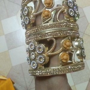 2 Set Of Bangles Is So Beautiful