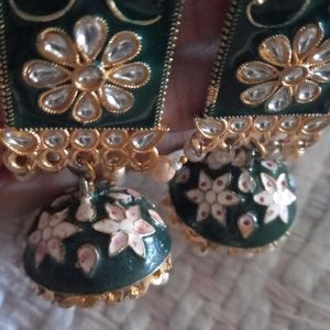 Dark Green Delicate Earings