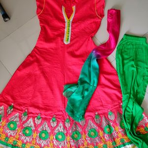 Dress With Longings Nd Dupatta For Girls Or Women