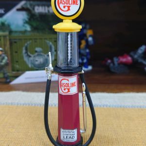 Road Signature 1/18 Gas Pump Replica