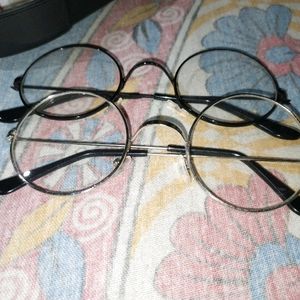 2 Round Free Size Glasses