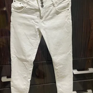 White Stretchable Jeans