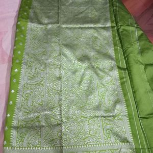 Women's Kanjivaram Soft Pure Silk Banarasi Sarees