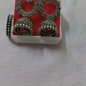 New Stylish Silver Earings With Ring