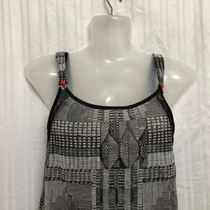 Charlott’ Black Sleeveless Top