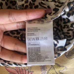 H&M Sleeveless Leopard Print Top