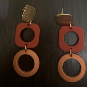 Very Elegant Shaded Brick Red/ Peach Earrings