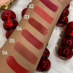 All Lippies In 230 Lip Glace