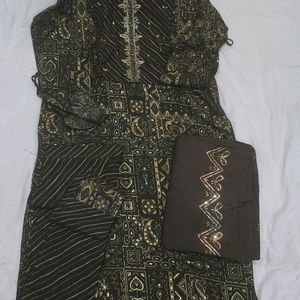 Mehndi Colour Malmal Suit With Seq Dupatta