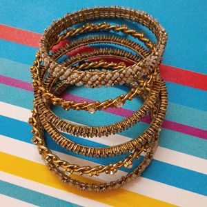 SET OF BANGLES