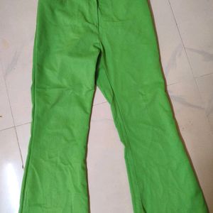 Straight Green Formal Pant.