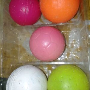 Pack Of 5 Plastic Balls