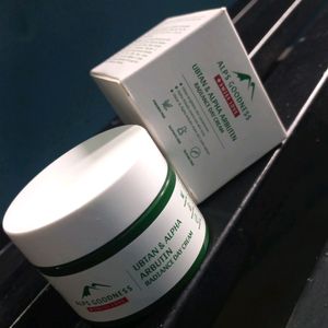 ALPS GOODNESS UBTAN & ALPHA ARBUTIN RADIANCE