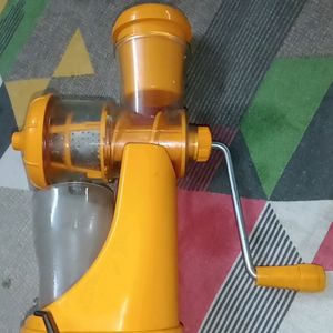 I'm Selling A Juicer With Brand Royal Chef