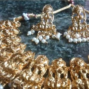 Laxmi Devi Jewellery Set